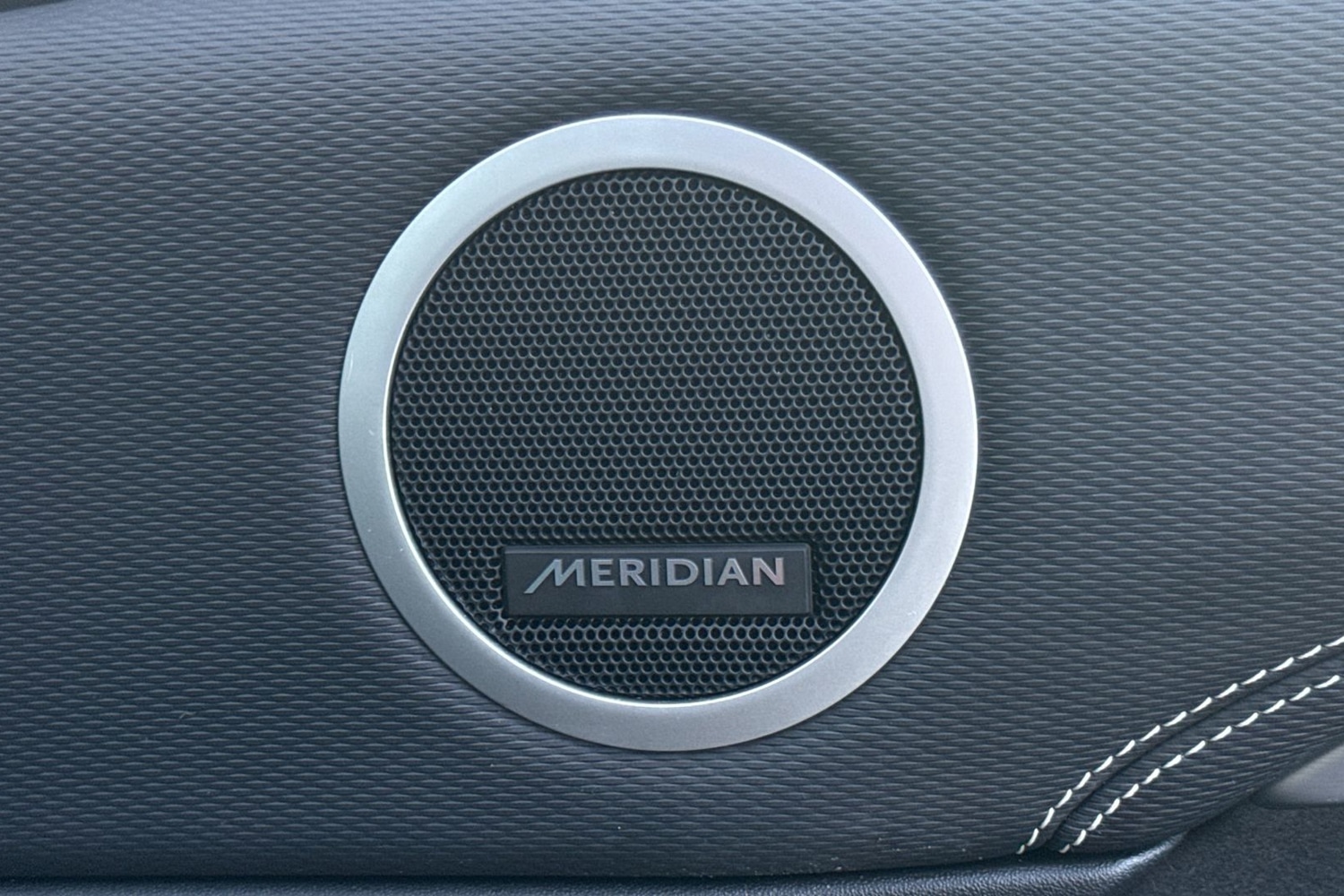 Used Land Rover Discovery 2024 for sale - 76855057: Photo 25