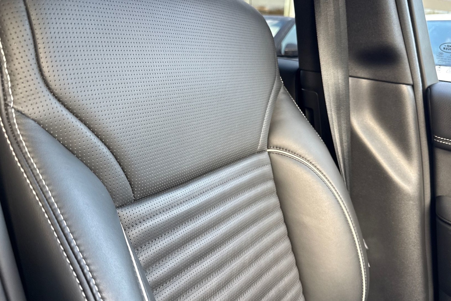 Used Land Rover Discovery 2024 for sale - 76855057: Photo 47