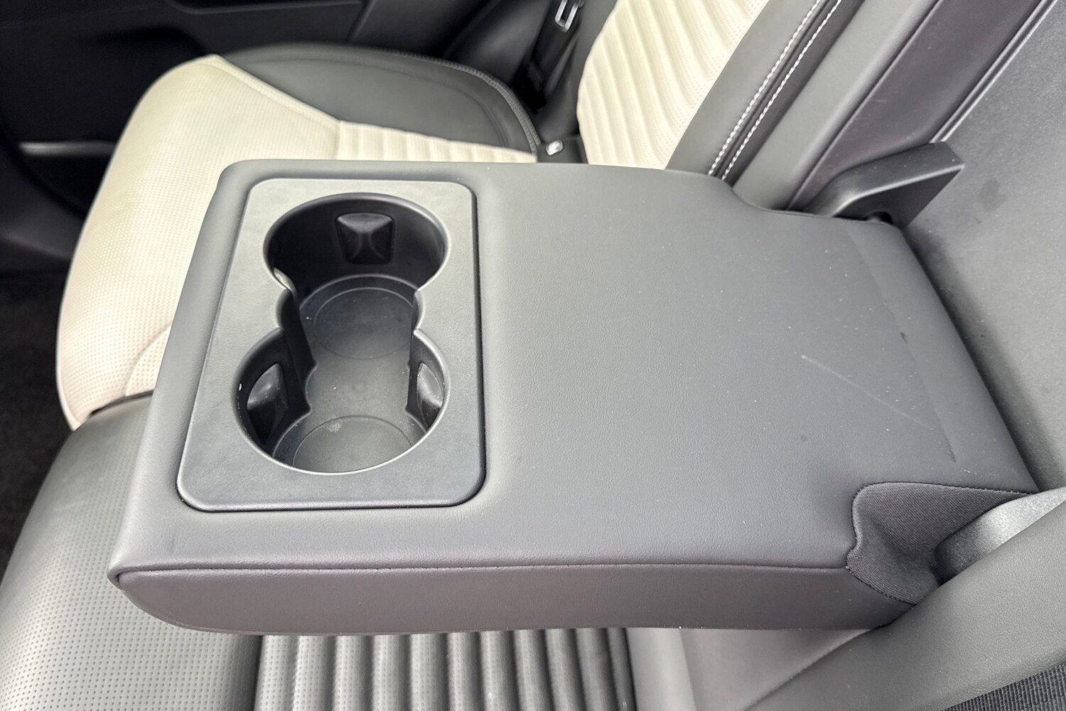 Used Land Rover Discovery 2024 for sale - 77620438: Photo 43