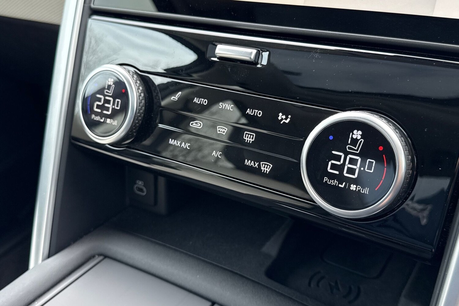 Used Land Rover Discovery 2024 for sale - 77620438: Photo 50