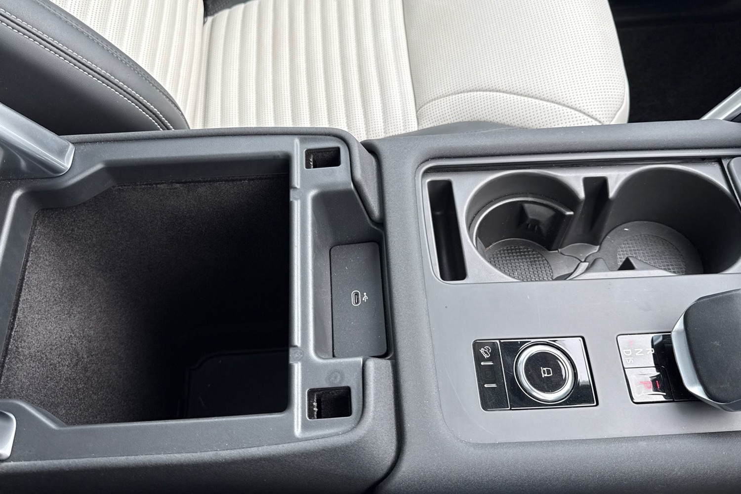 Used Land Rover Discovery 2024 for sale - 77620438: Photo 51