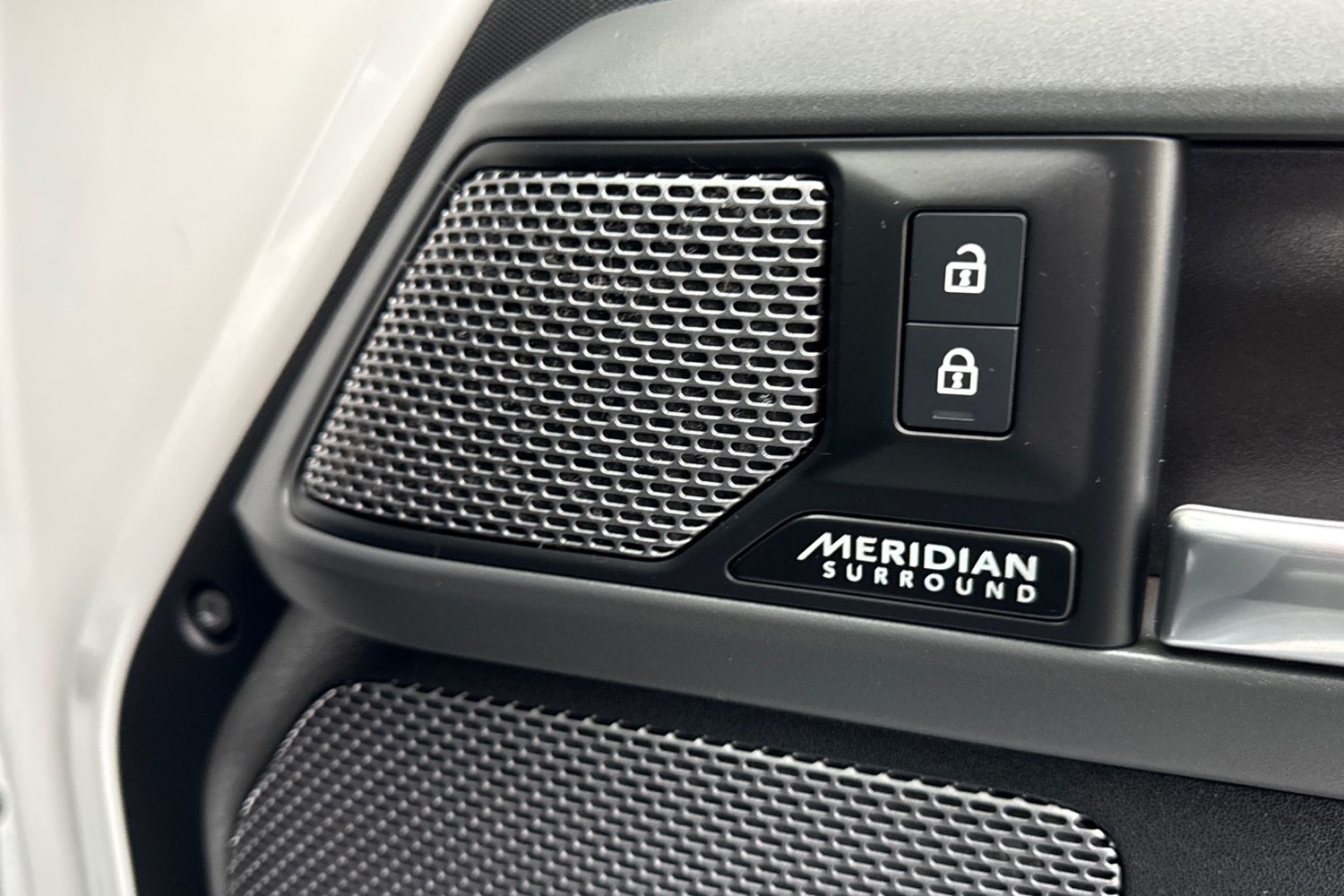 Used Land Rover Defender 2023 for sale - 77257674: Photo 25