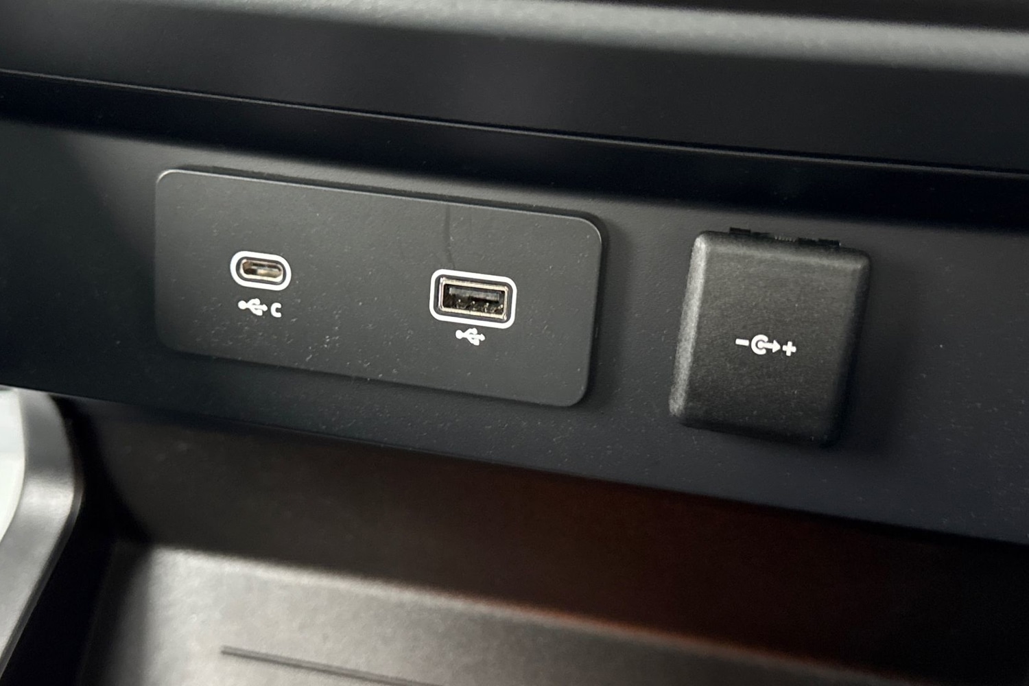 Used Land Rover Defender 2023 for sale - 77257674: Photo 46