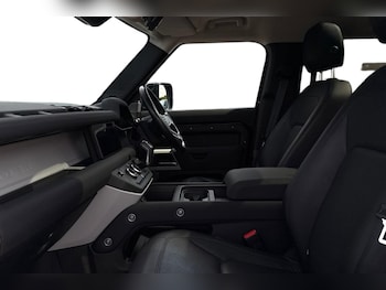 Used Land Rover Defender 110 2022 for sale - 79342081: Photo