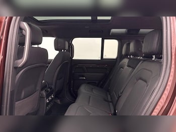 Used Land Rover Defender 110 2024 for sale - 78789734: Photo