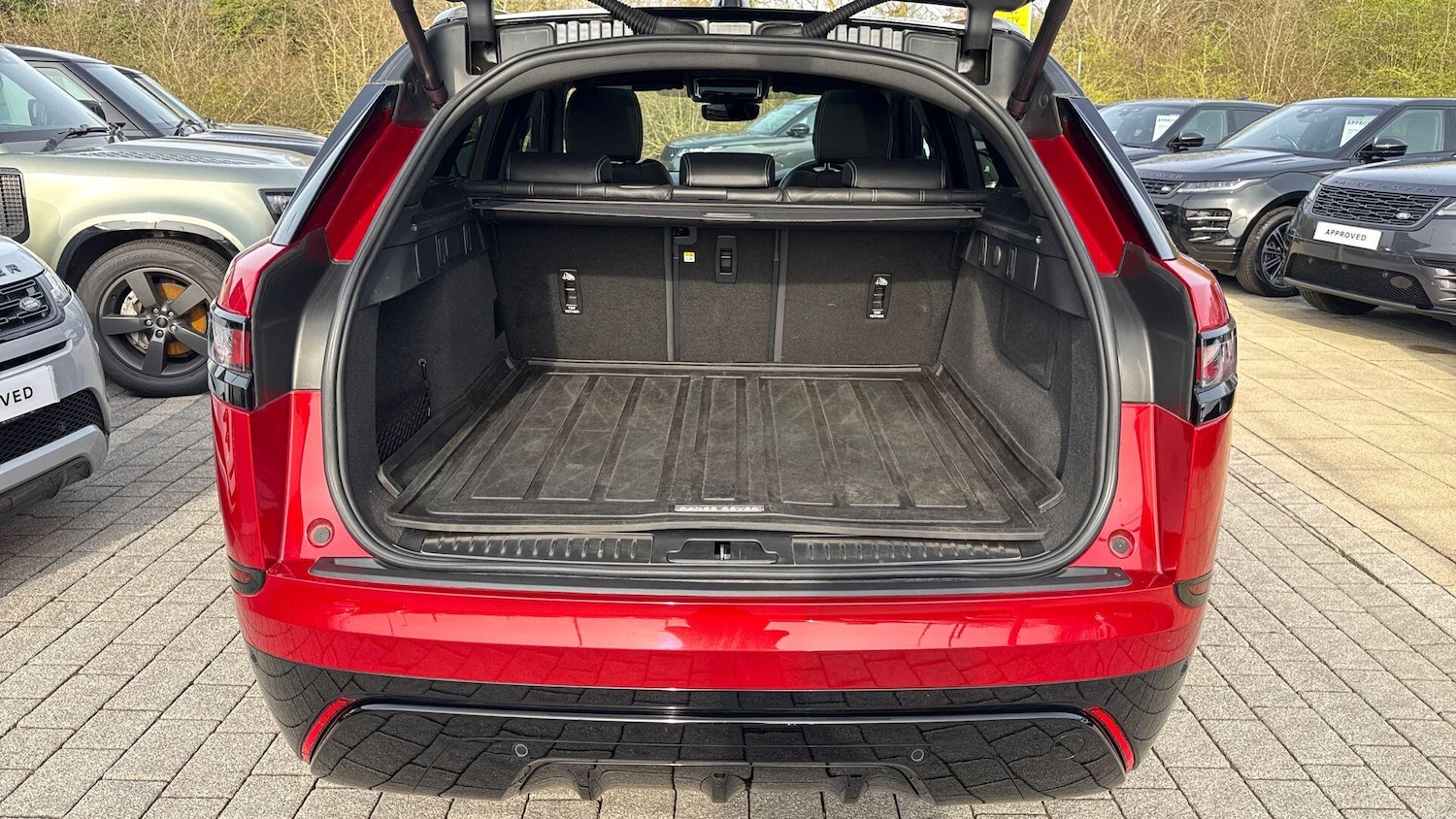 Used Land Rover Range Rover Velar 2023 for sale - 77981839: Photo 10