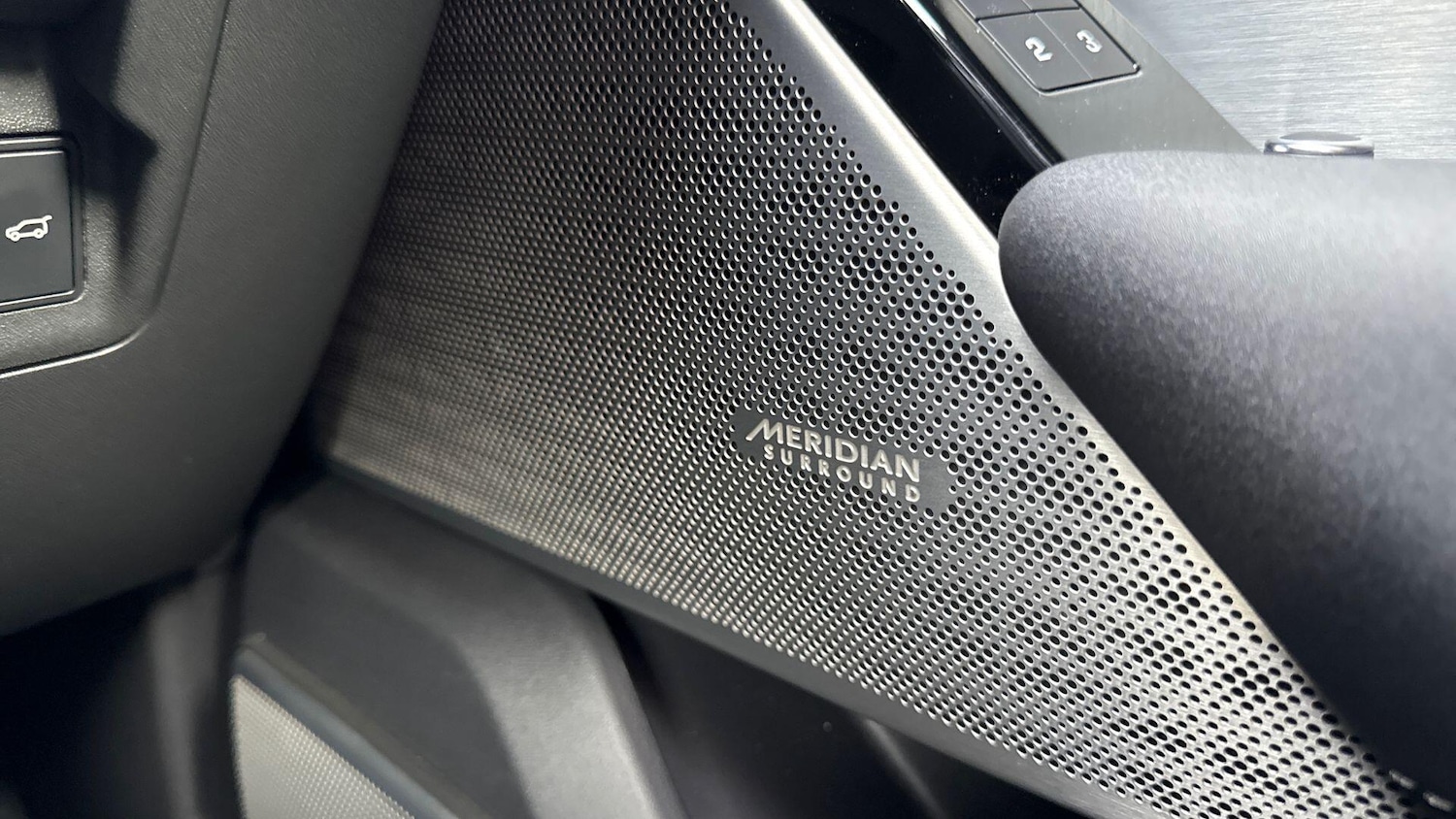 Used Land Rover Range Rover Velar 2023 for sale - 77981839: Photo 24