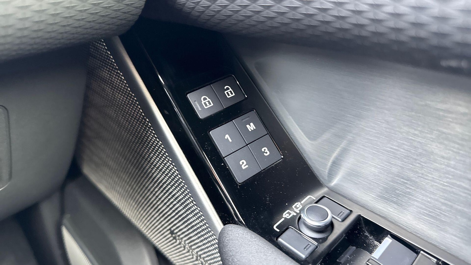 Used Land Rover Range Rover Velar 2023 for sale - 77981839: Photo 25