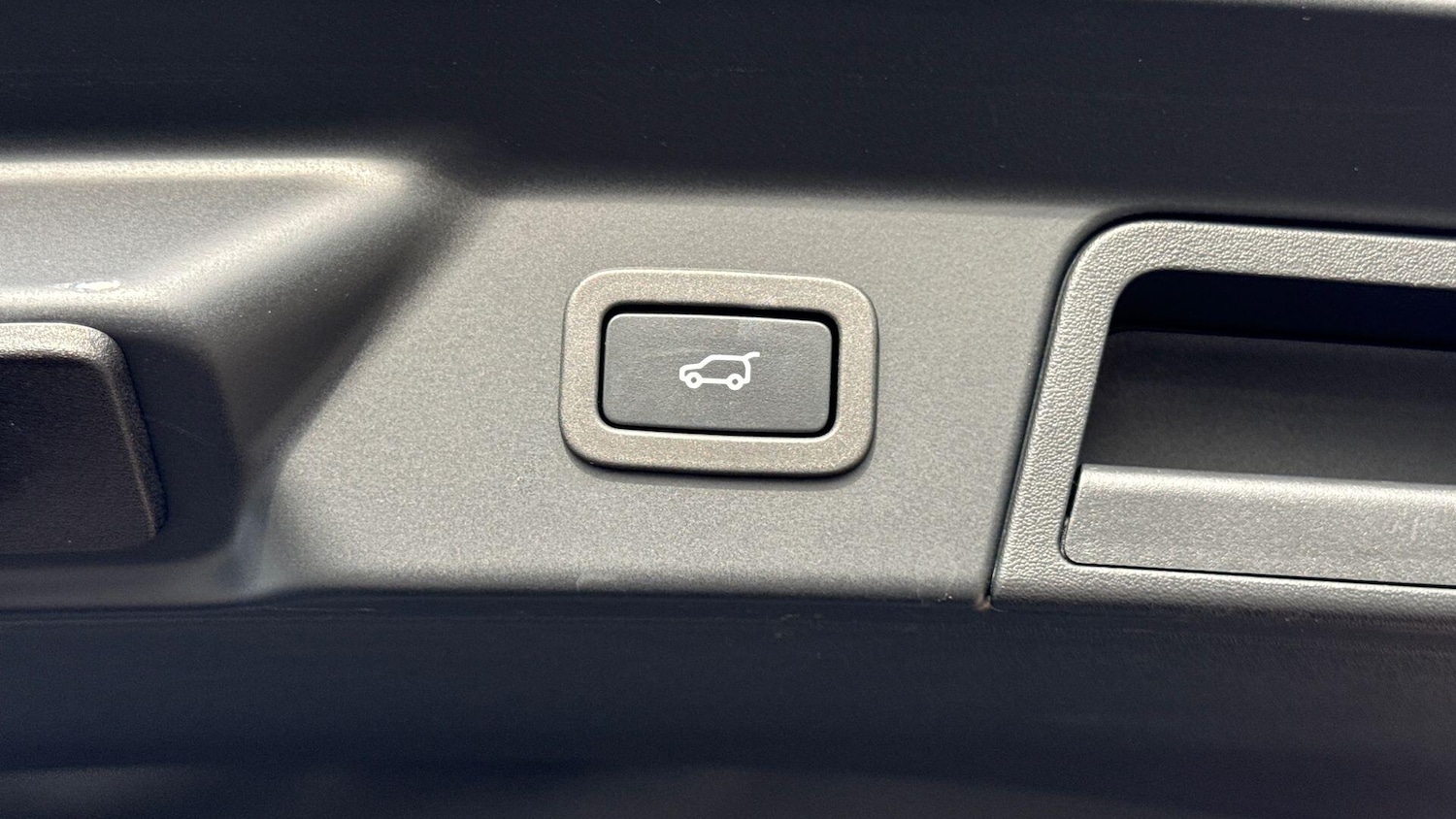 Used Land Rover Range Rover Velar 2023 for sale - 77981839: Photo 29