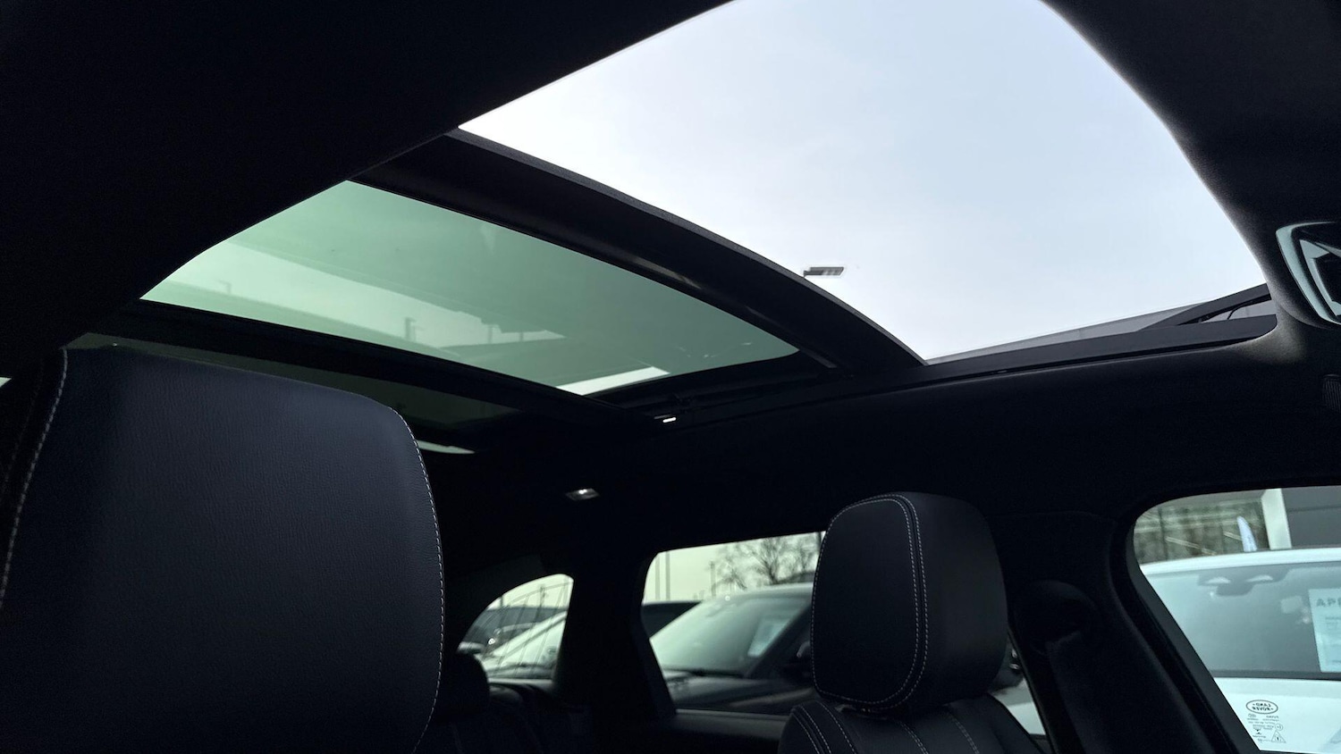 Used Land Rover Range Rover Velar 2023 for sale - 77981839: Photo 30