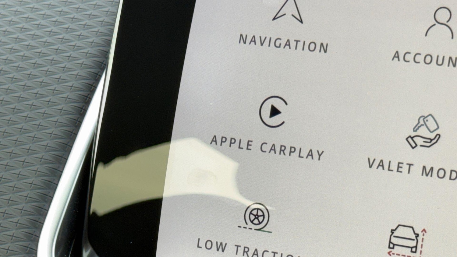 Used Land Rover Range Rover Velar 2023 for sale - 77981839: Photo 33