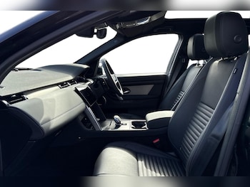 Used Land Rover Discovery Sport 2025 for sale - 77764551: Photo