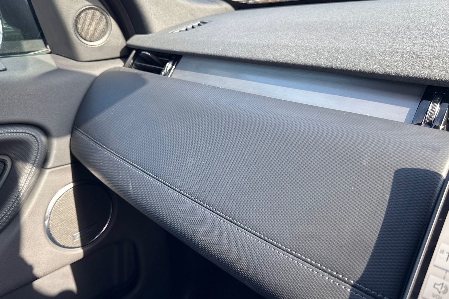 Used Land Rover Discovery Sport 2025 for sale - 77764551: Photo 45