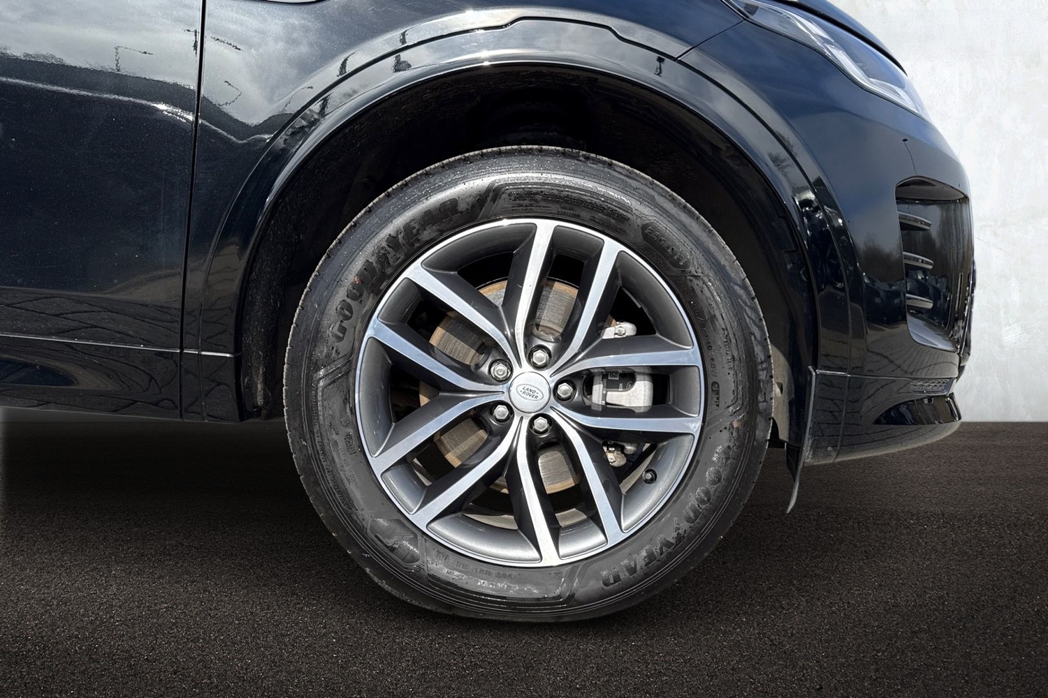 Used Land Rover Discovery Sport 2025 for sale - 77764551: Photo 8