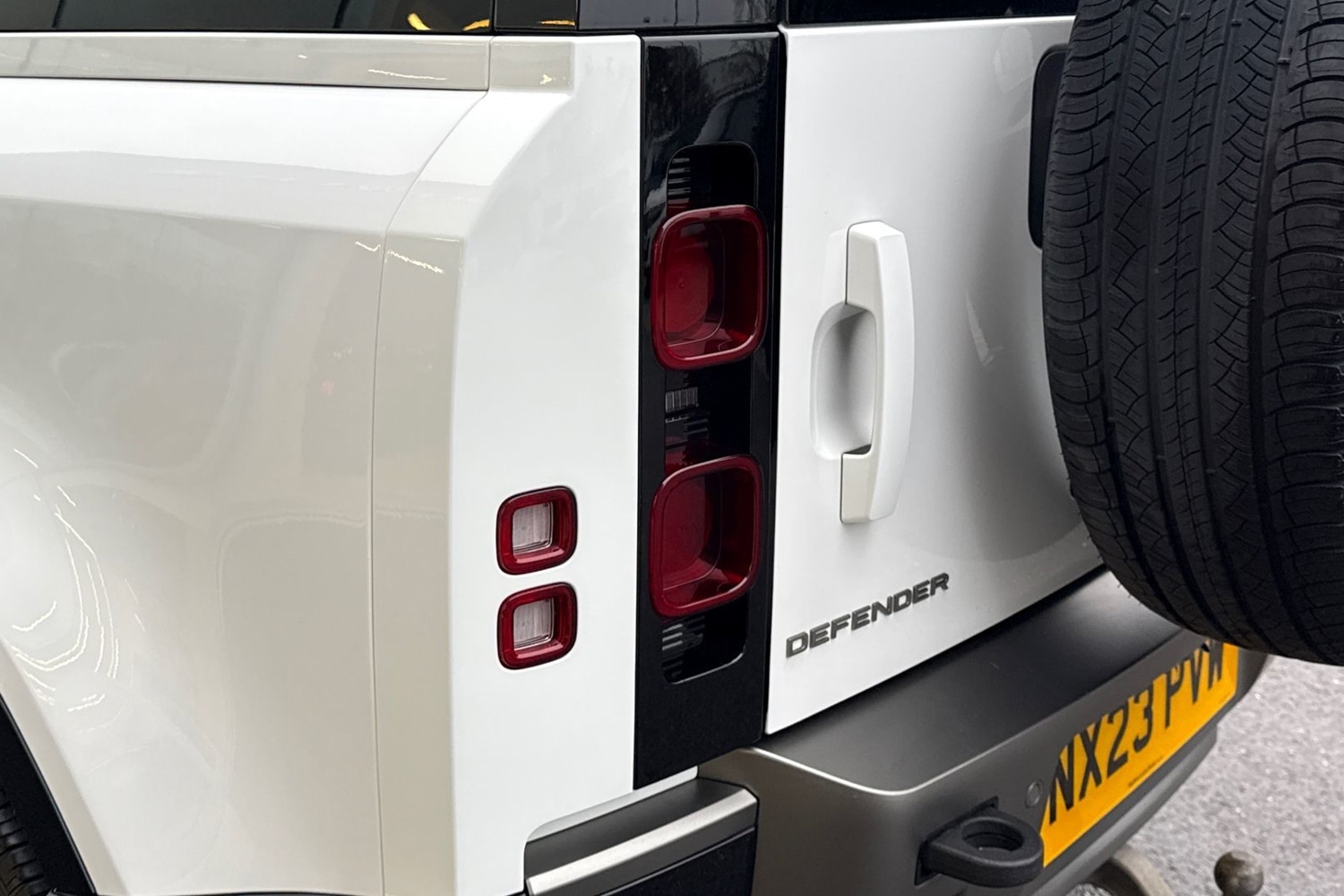 Used Land Rover Defender 90 2023 for sale - 76985333: Photo 20