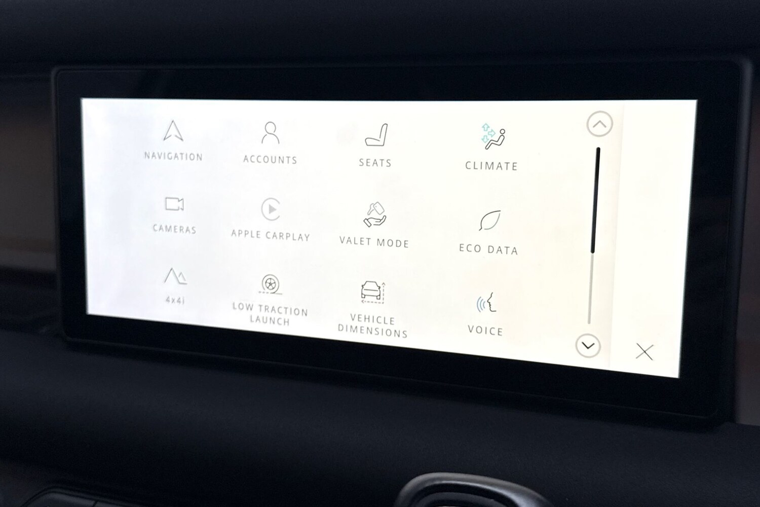 Used Land Rover Defender 90 2023 for sale - 76985333: Photo 47