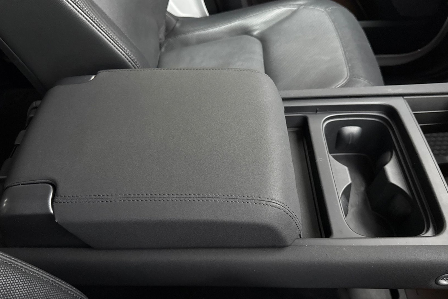 Used Land Rover Defender 90 2023 for sale - 76985333: Photo 49