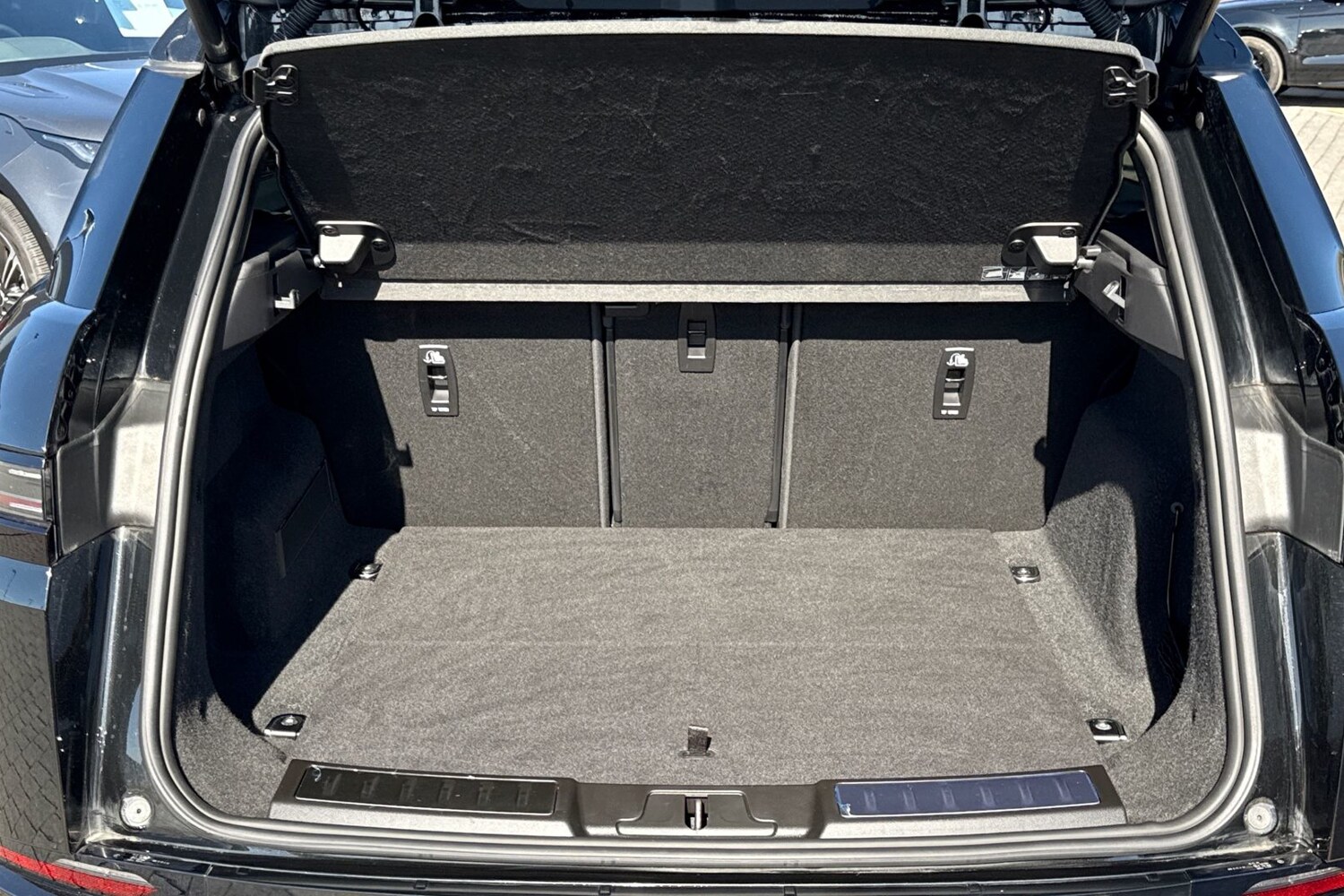 Used Land Rover Range Rover Evoque 2025 for sale - 77943769: Photo 11