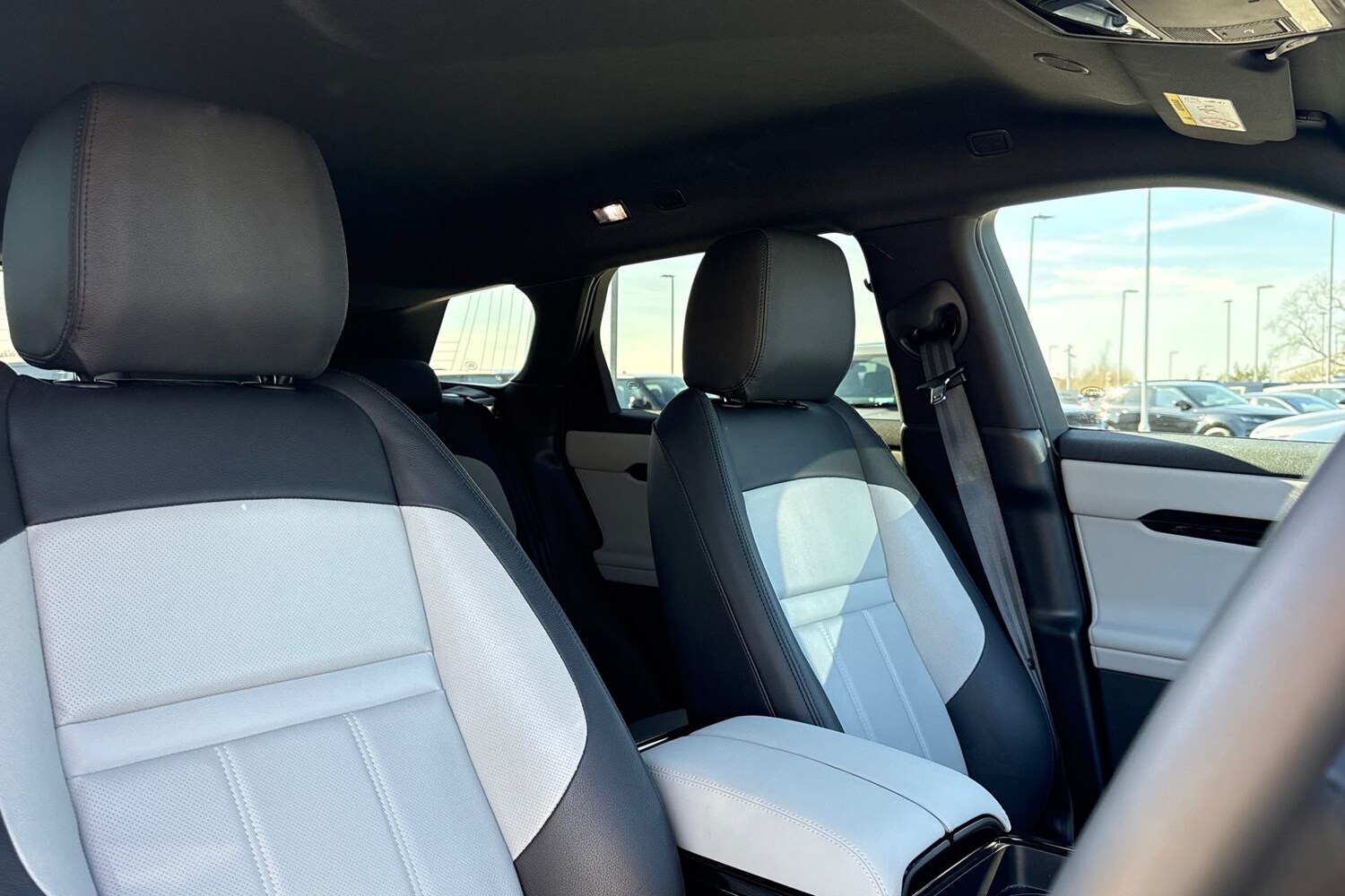 Used Land Rover Range Rover Evoque 2025 for sale - 77943769: Photo 22