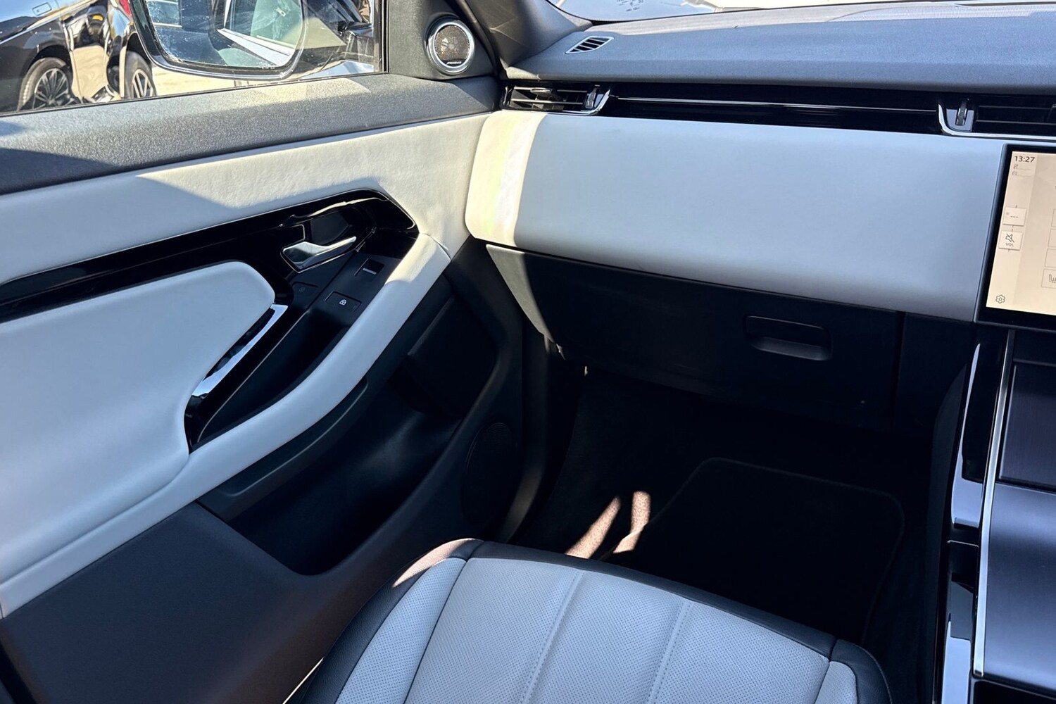 Used Land Rover Range Rover Evoque 2025 for sale - 77943769: Photo 42