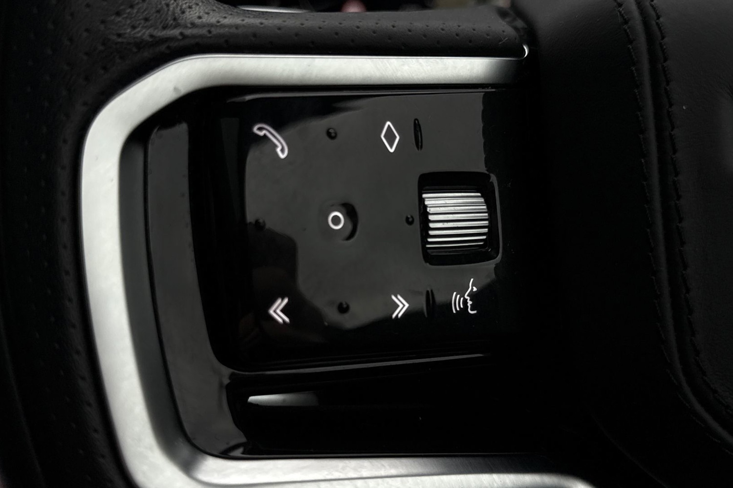 Used Land Rover Range Rover Velar 2022 for sale - 76546109: Photo 44