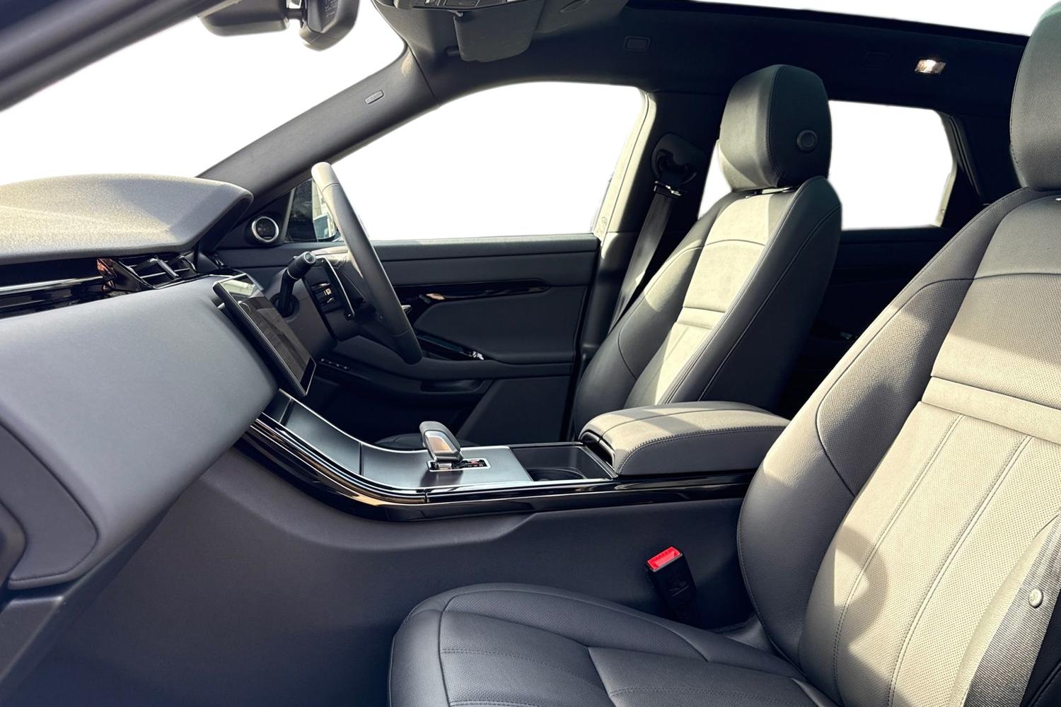 Used Land Rover Range Rover Evoque 2025 for sale - 77728798: Photo 3