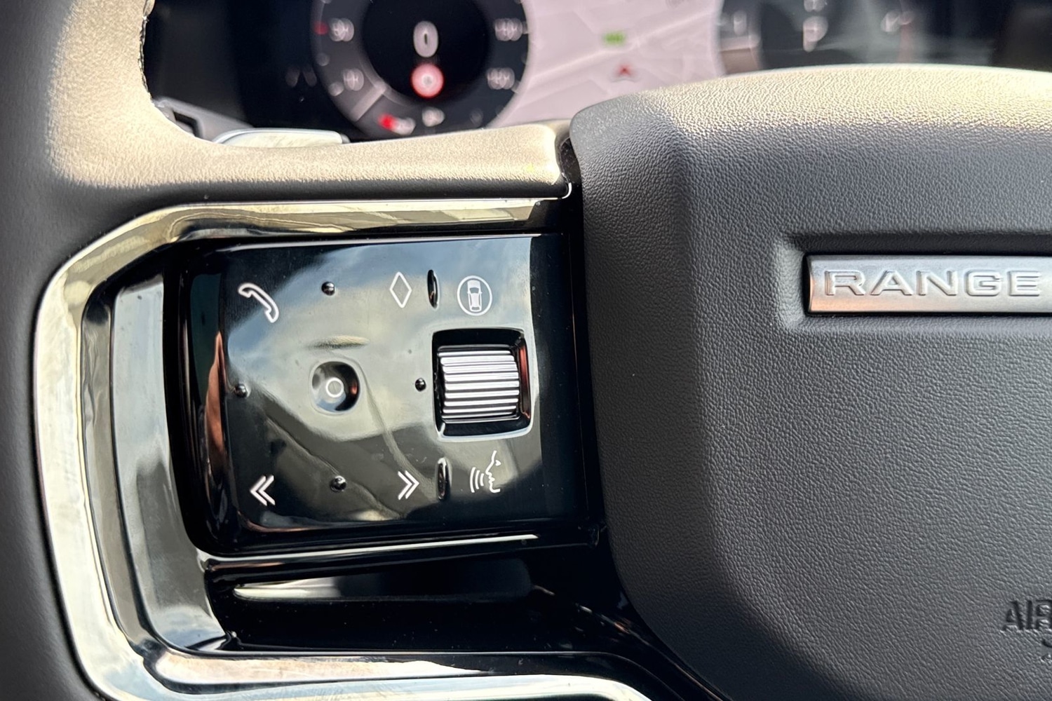 Used Land Rover Range Rover Evoque 2025 for sale - 77728798: Photo 44