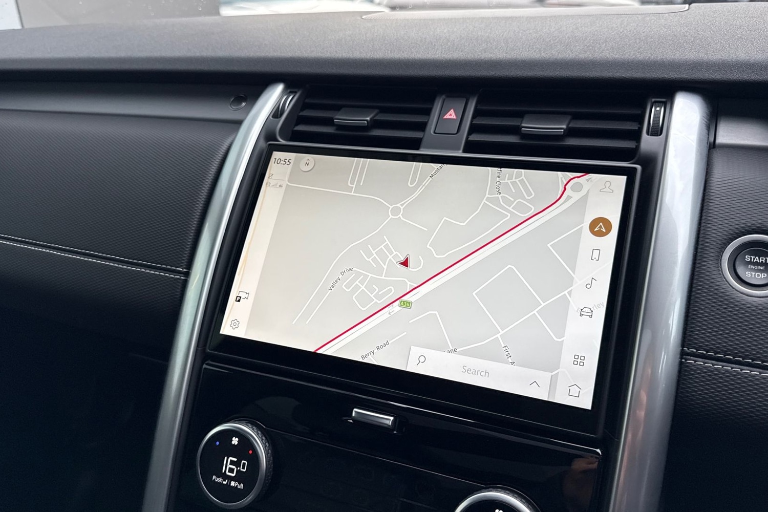 Used Land Rover Discovery 2025 for sale - 76469260: Photo 11