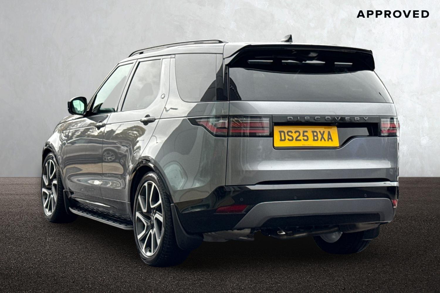 Used Land Rover Discovery 2025 for sale - 76469260: Photo 2