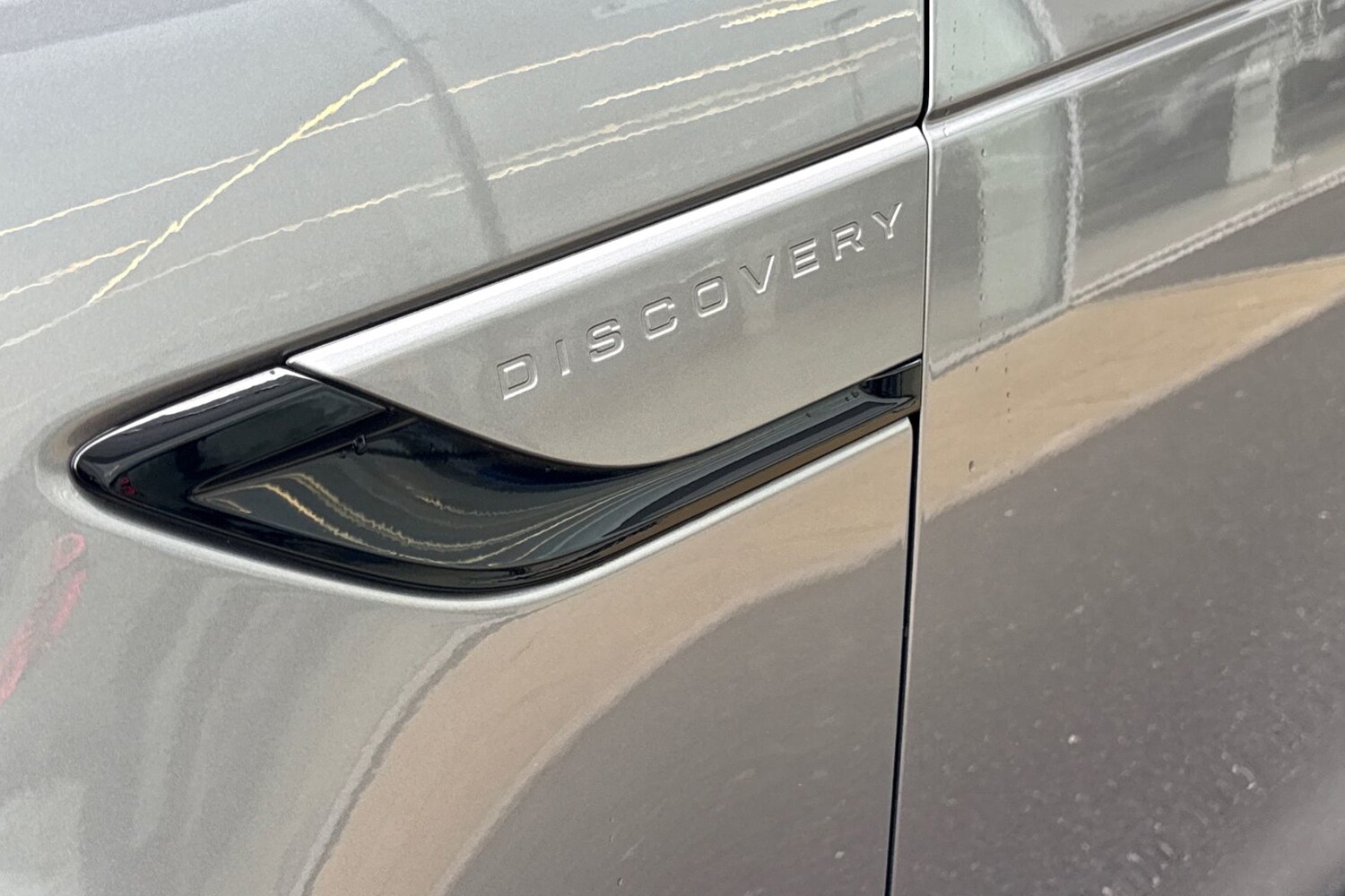 Used Land Rover Discovery 2025 for sale - 76469260: Photo 28