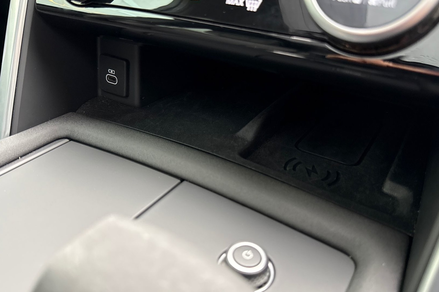 Used Land Rover Discovery 2025 for sale - 76469260: Photo 44