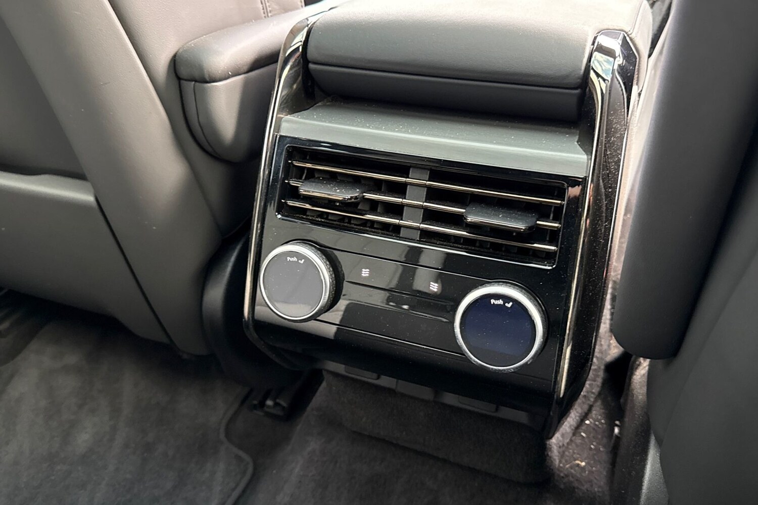 Used Land Rover Range Rover Sport 2024 for sale - 77631404: Photo 18