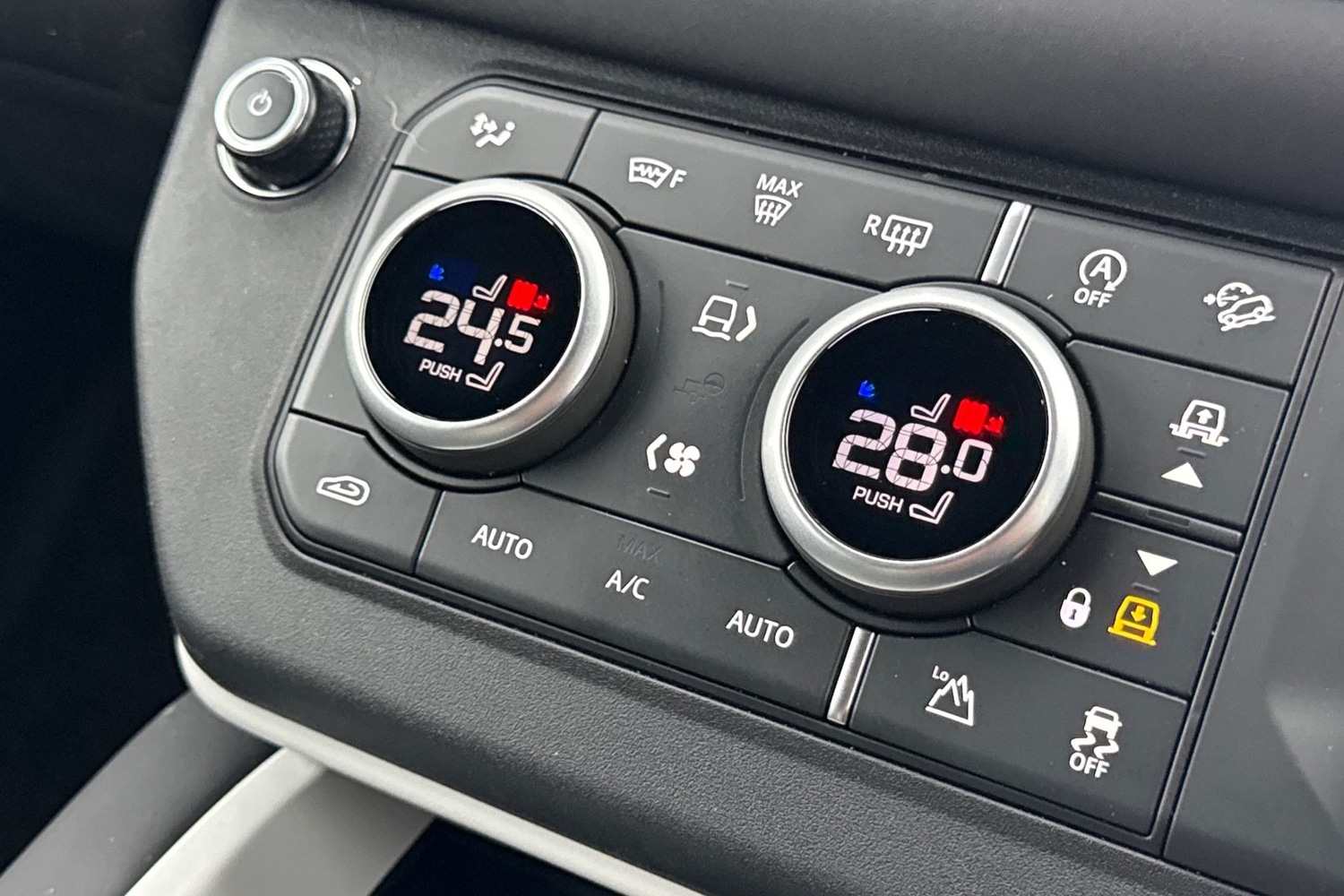 Used Land Rover Defender 2025 for sale - 77374288: Photo 22