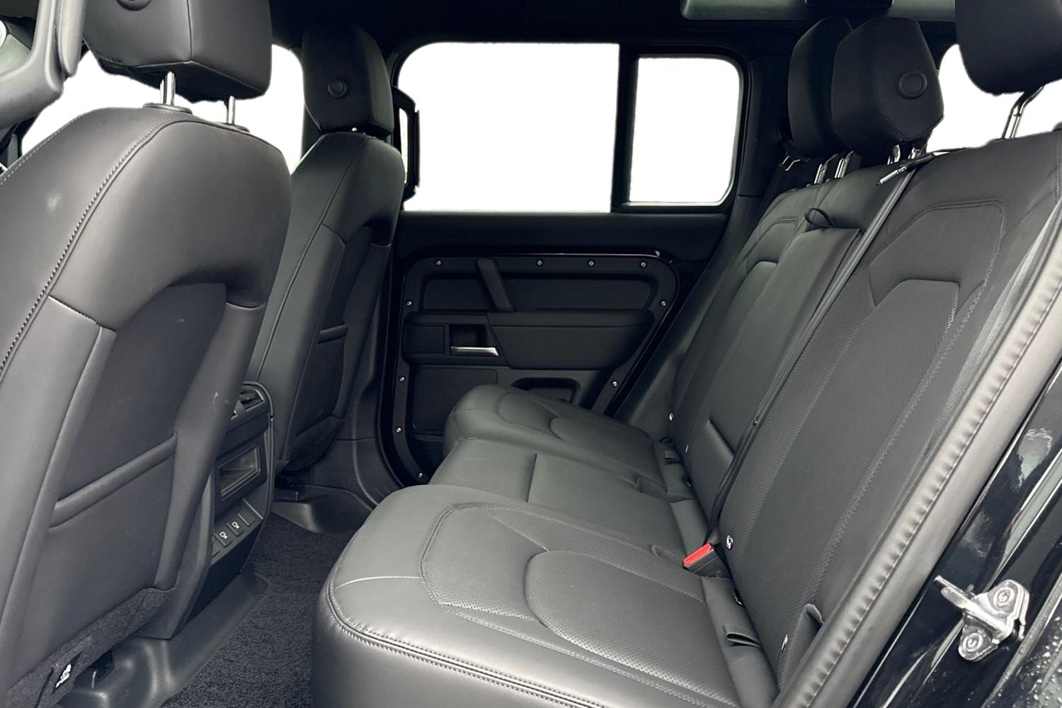 Used Land Rover Defender 2025 for sale - 77374288: Photo 4