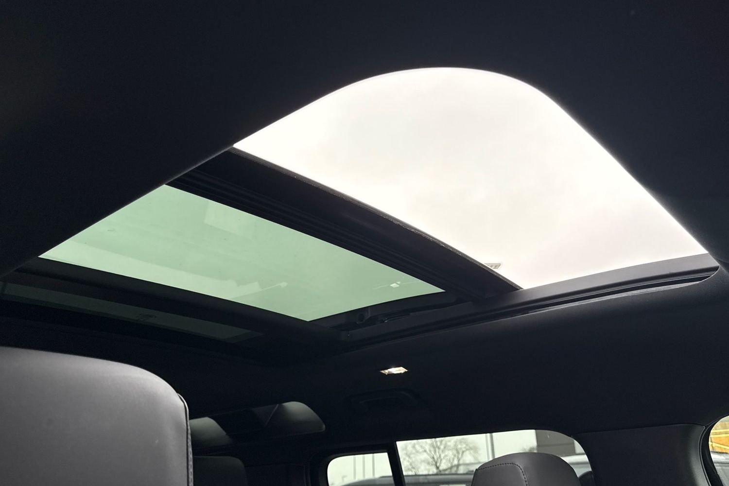 Used Land Rover Defender 2025 for sale - 77374288: Photo 42