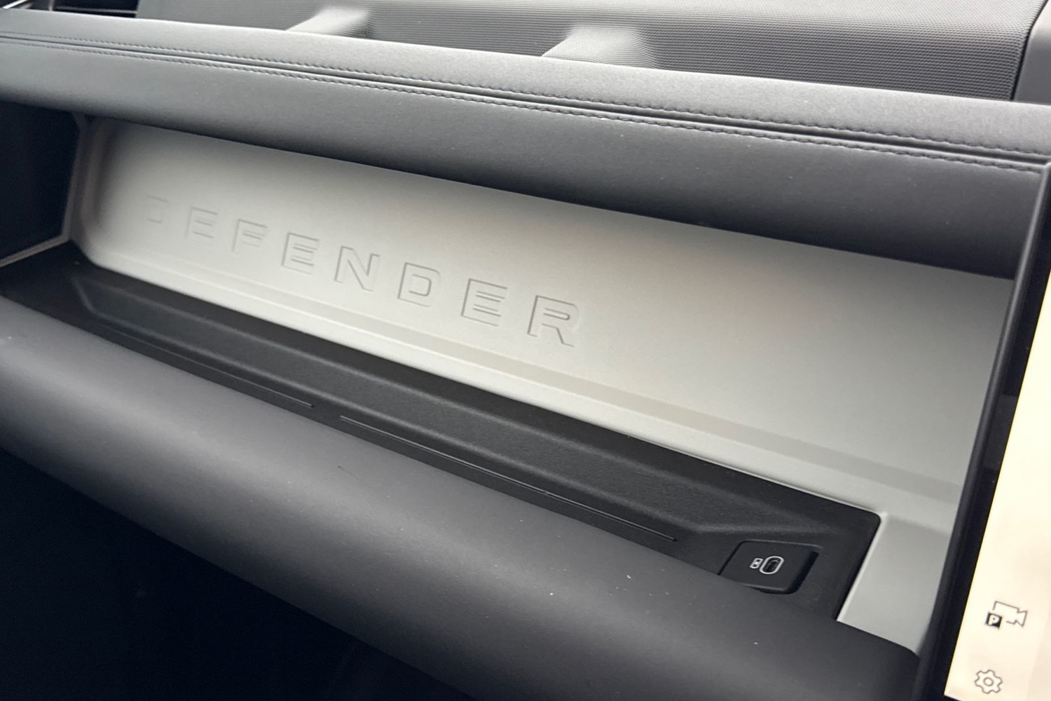 Used Land Rover Defender 2025 for sale - 77374288: Photo 47