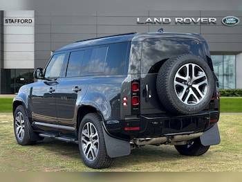 Used Land Rover Defender 110 2025 for sale - 75524957: Photo