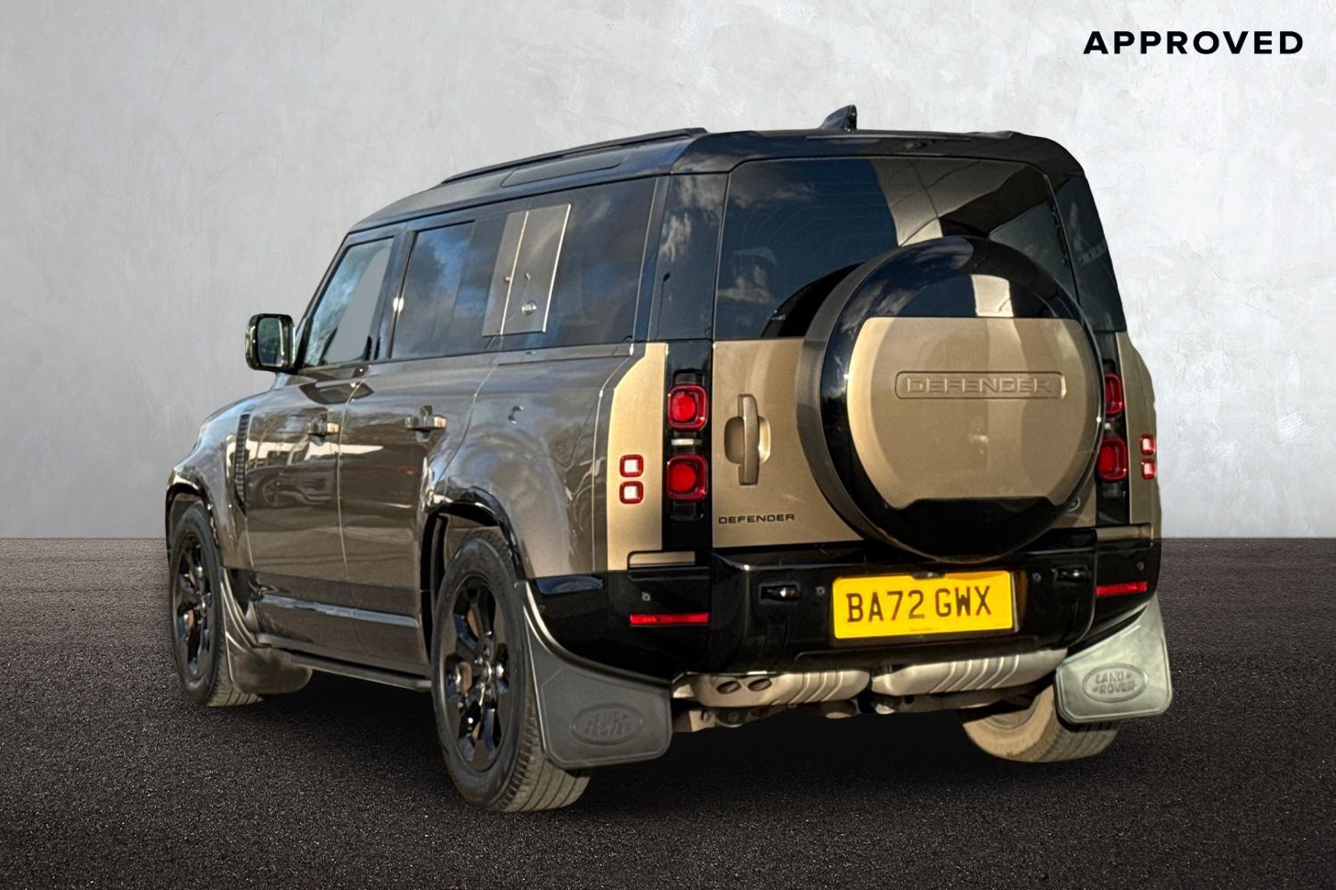 Used Land Rover Defender 2023 for sale - 77048507: Photo 2