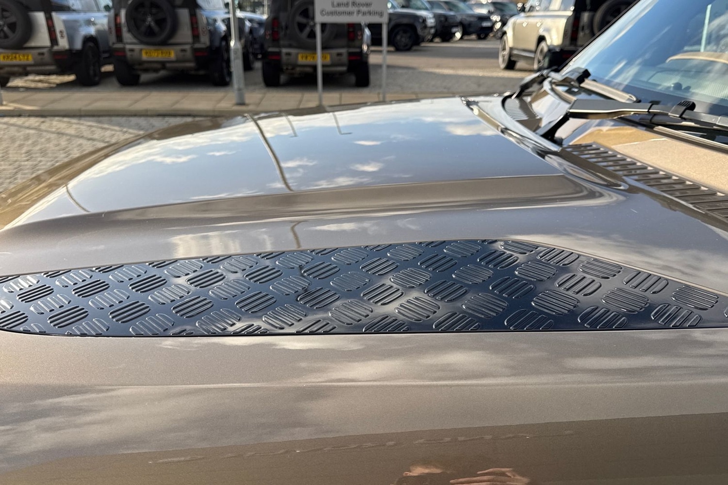 Used Land Rover Defender 2023 for sale - 77048507: Photo 28