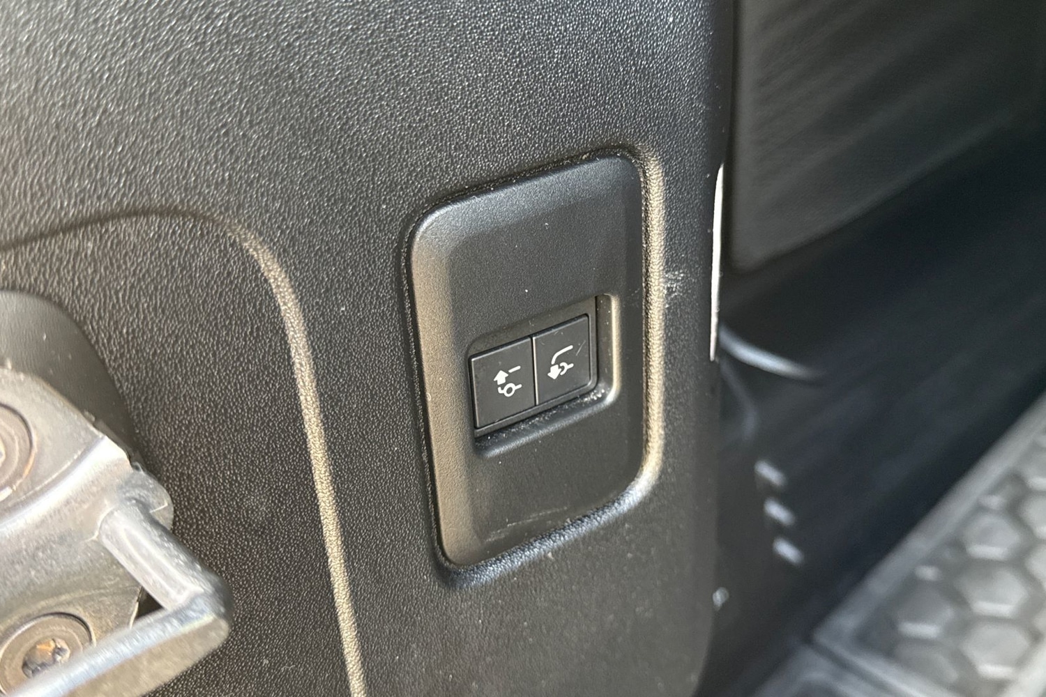 Used Land Rover Defender 2023 for sale - 77048507: Photo 36