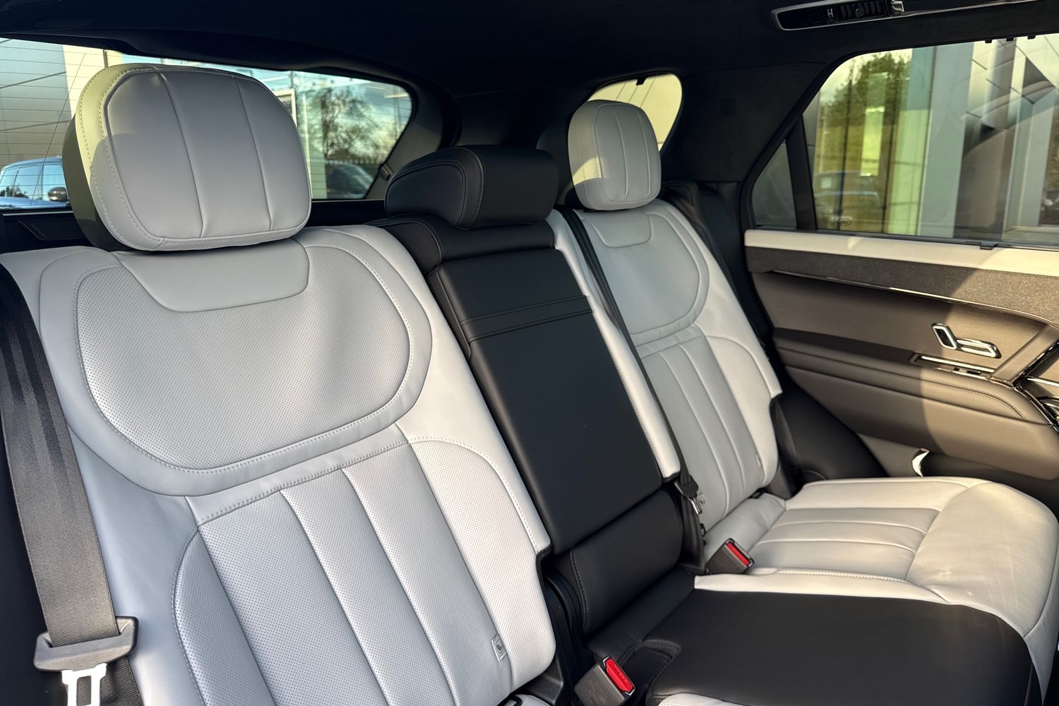 Used Land Rover Range Rover Sport 2025 for sale - 76330730: Photo 12