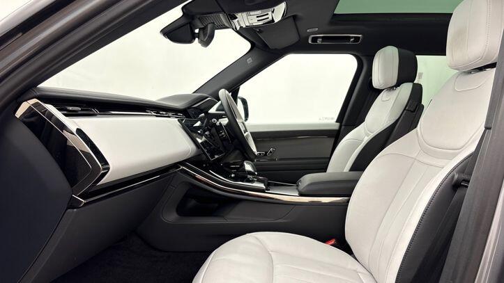 Used Land Rover Range Rover Sport 2024 for sale - 77451064: Photo 3