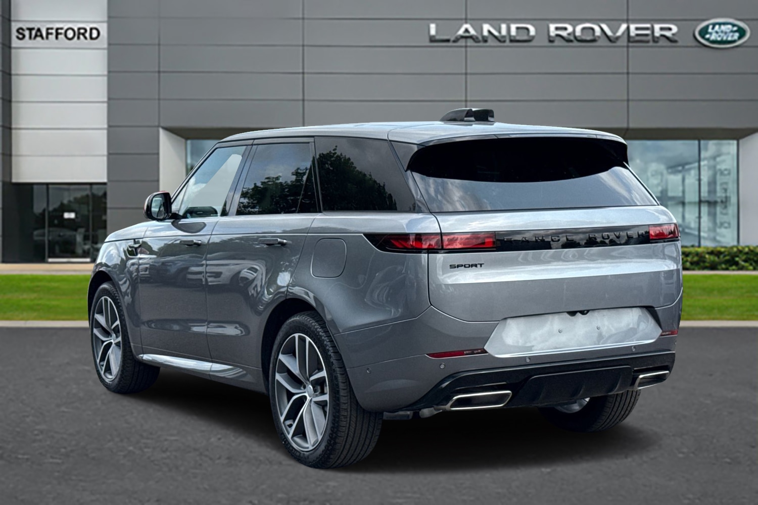 Used Land Rover Range Rover Sport 2026 for sale - 77211564: Photo 2