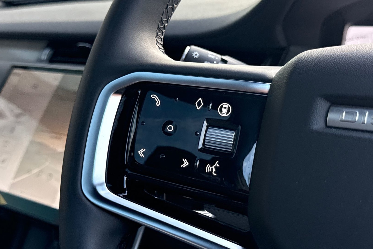 Used Land Rover Discovery Sport 2025 for sale - 76495167: Photo 34