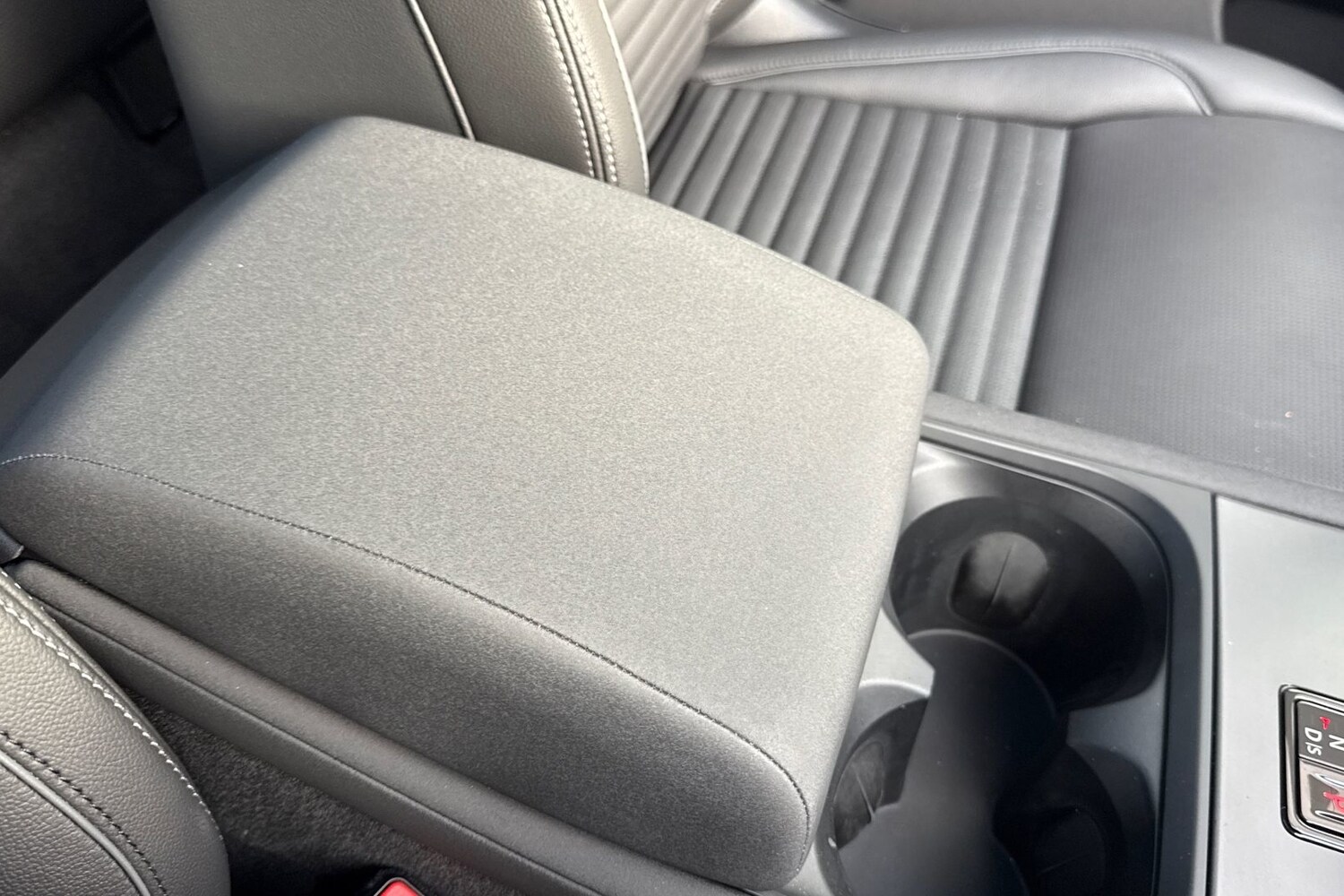 Used Land Rover Discovery Sport 2025 for sale - 76495167: Photo 44