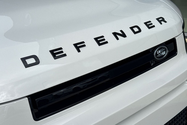 Used Land Rover Defender 110 2025 for sale - 76249205: Photo 23