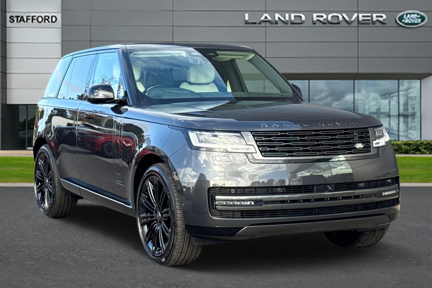 Used Land Rover Range Rover 2025 for sale - 76330821: Photo 1