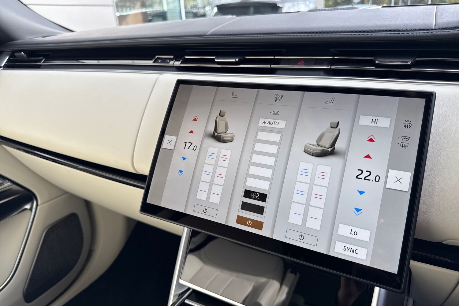 Used Land Rover Range Rover 2025 for sale - 76330821: Photo 19