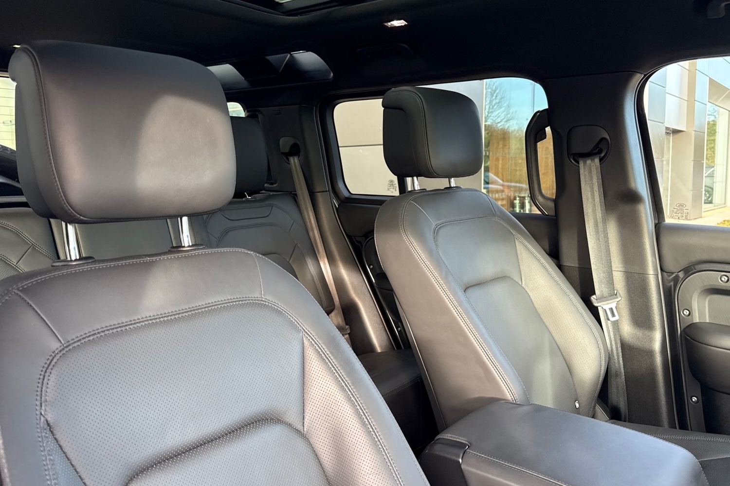 Used Land Rover Defender 2024 for sale - 76718464: Photo 22