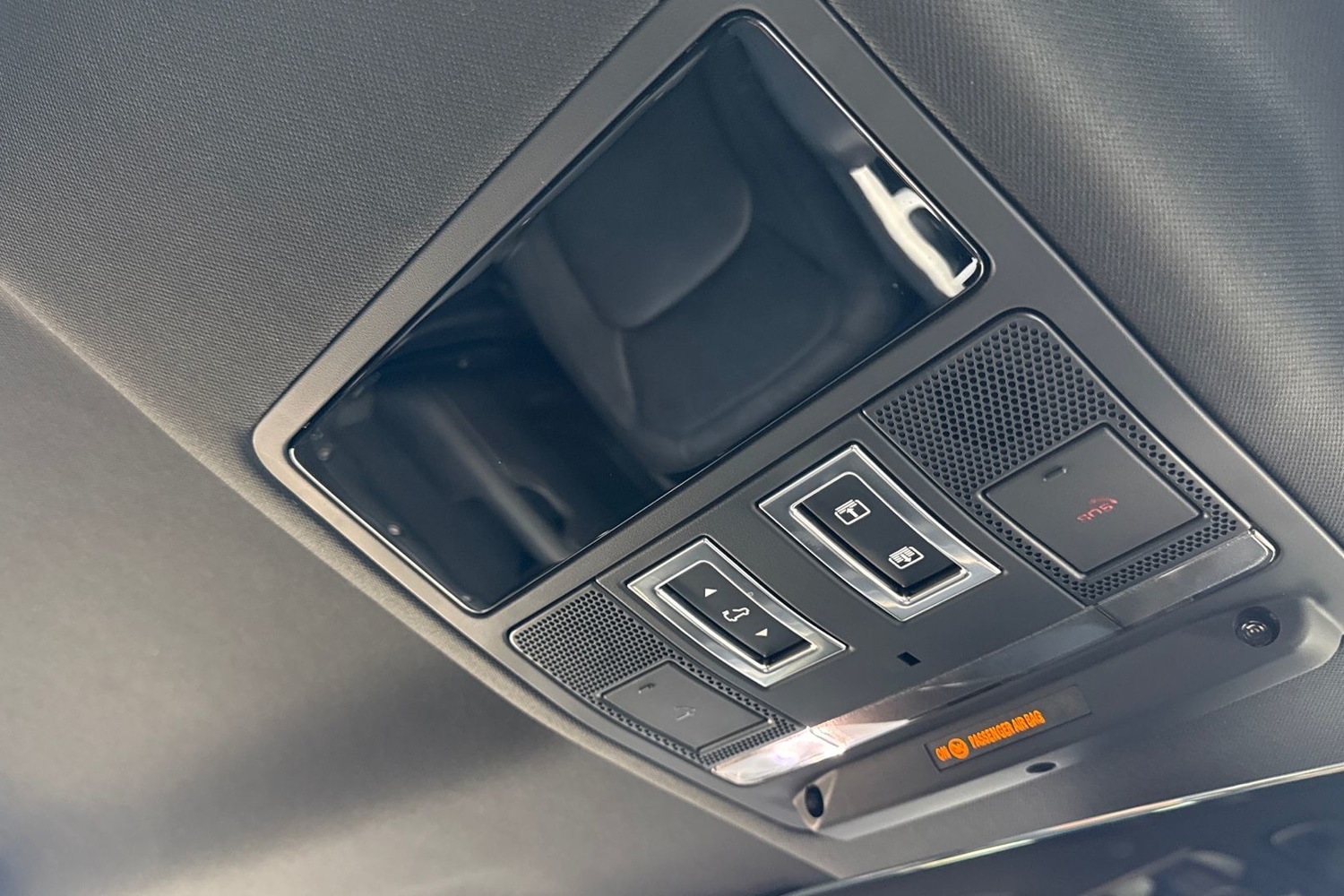 Used Land Rover Defender 2024 for sale - 76718464: Photo 24